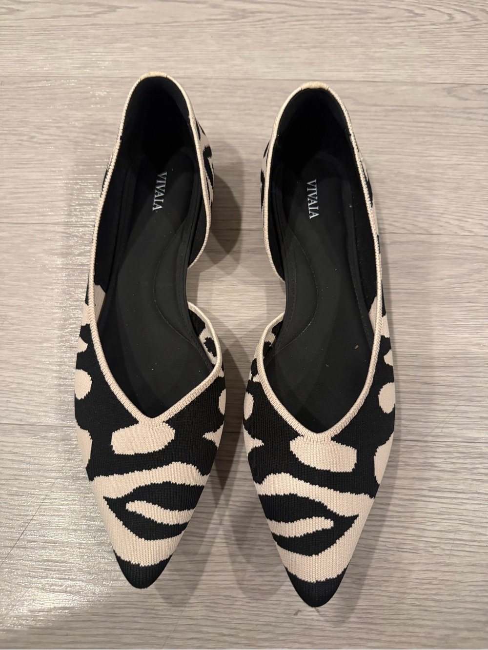 Vivaia Dorsay Pointed Toe Black And White Zebra Print Size 43 US 11